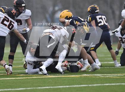 Thumbnail 1 in Bellevue vs. Kennewick (WIAA 3A Final) photogallery.