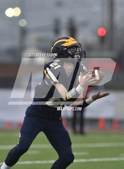Thumbnail 3 in Bellevue vs. Kennewick (WIAA 3A Final) photogallery.