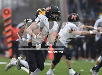 Thumbnail 3 in Bellevue vs. Kennewick (WIAA 3A Final) photogallery.