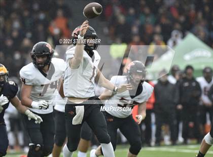Thumbnail 3 in Bellevue vs. Kennewick (WIAA 3A Final) photogallery.