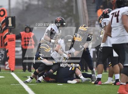 Thumbnail 1 in Bellevue vs. Kennewick (WIAA 3A Final) photogallery.