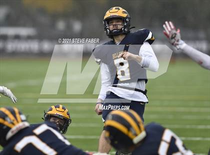 Thumbnail 2 in Bellevue vs. Kennewick (WIAA 3A Final) photogallery.