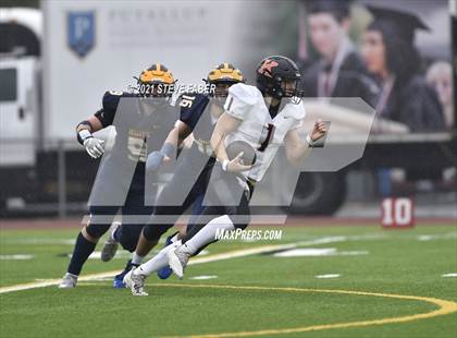 Thumbnail 3 in Bellevue vs. Kennewick (WIAA 3A Final) photogallery.
