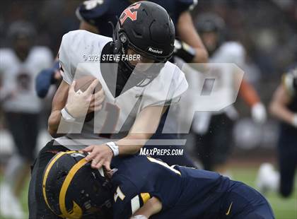 Thumbnail 1 in Bellevue vs. Kennewick (WIAA 3A Final) photogallery.