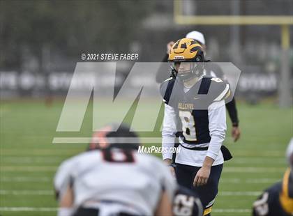 Thumbnail 1 in Bellevue vs. Kennewick (WIAA 3A Final) photogallery.