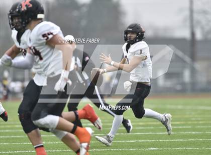 Thumbnail 2 in Bellevue vs. Kennewick (WIAA 3A Final) photogallery.