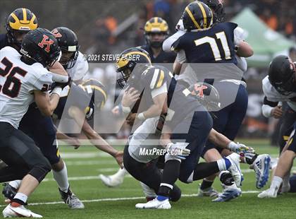 Thumbnail 1 in Bellevue vs. Kennewick (WIAA 3A Final) photogallery.