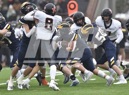Thumbnail 1 in Bellevue vs. Kennewick (WIAA 3A Final) photogallery.