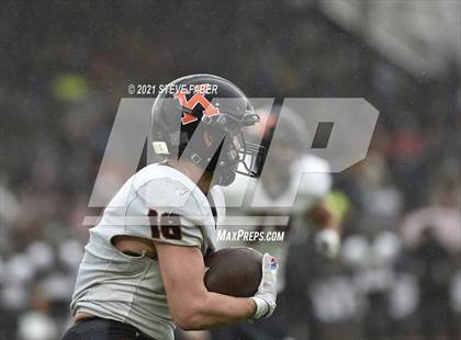 Thumbnail 3 in Bellevue vs. Kennewick (WIAA 3A Final) photogallery.