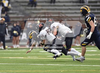 Thumbnail 3 in Bellevue vs. Kennewick (WIAA 3A Final) photogallery.