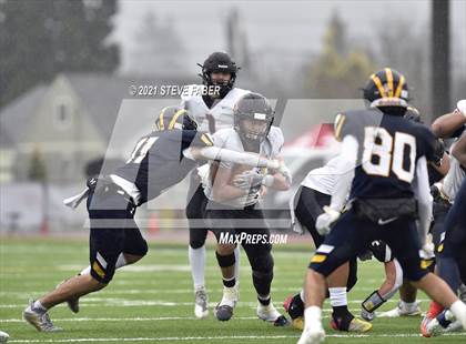 Thumbnail 2 in Bellevue vs. Kennewick (WIAA 3A Final) photogallery.