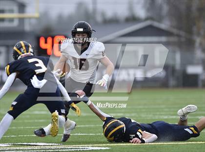 Thumbnail 1 in Bellevue vs. Kennewick (WIAA 3A Final) photogallery.