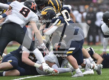 Thumbnail 2 in Bellevue vs. Kennewick (WIAA 3A Final) photogallery.