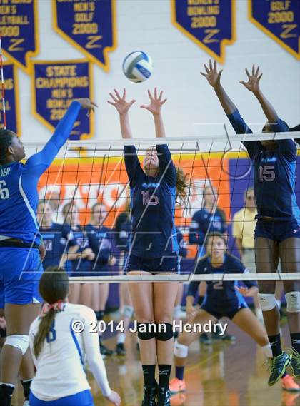 Thumbnail 2 in Xavier College Prep vs. Marymount (Durango Fall Classic) photogallery.