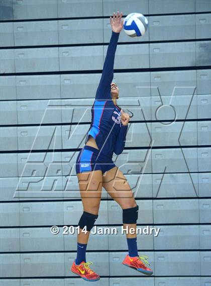 Thumbnail 1 in Xavier College Prep vs. Marymount (Durango Fall Classic) photogallery.