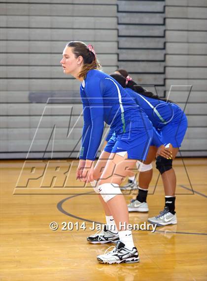 Thumbnail 3 in Xavier College Prep vs. Marymount (Durango Fall Classic) photogallery.