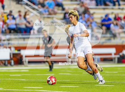 Thumbnail 3 in Lumberton vs. Hargrave (UIL 4A Soccer Region 3 & 4 Regional Quarters) photogallery.