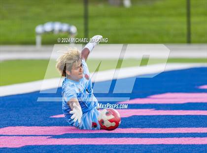 Thumbnail 2 in Lumberton vs. Hargrave (UIL 4A Soccer Region 3 & 4 Regional Quarters) photogallery.