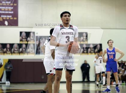 Thumbnail 2 in Westlake vs. Wagner (UIL 6A Area Playoff) photogallery.