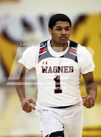 Thumbnail 2 in Westlake vs. Wagner (UIL 6A Area Playoff) photogallery.