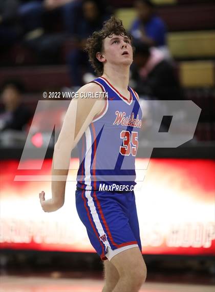Thumbnail 1 in Westlake vs. Wagner (UIL 6A Area Playoff) photogallery.