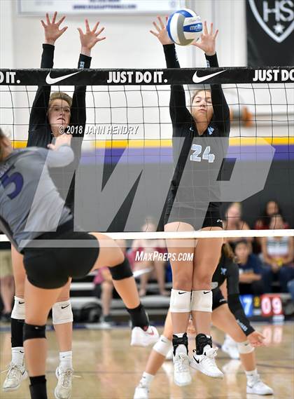 Thumbnail 3 in Rancho Cucamonga vs. Mercy (Durango Fall Classic) photogallery.