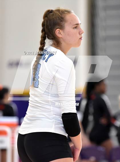Thumbnail 2 in Rancho Cucamonga vs. Mercy (Durango Fall Classic) photogallery.