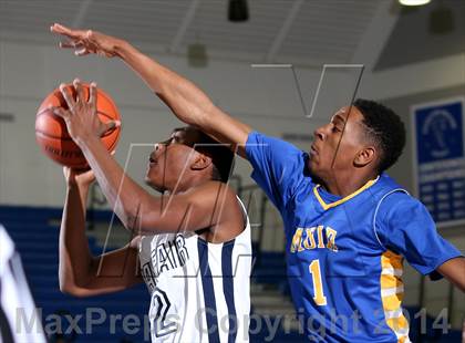 Thumbnail 2 in Muir vs. Mayfair (Cavalier Classic) photogallery.