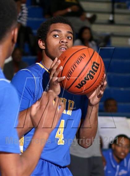 Thumbnail 2 in Muir vs. Mayfair (Cavalier Classic) photogallery.