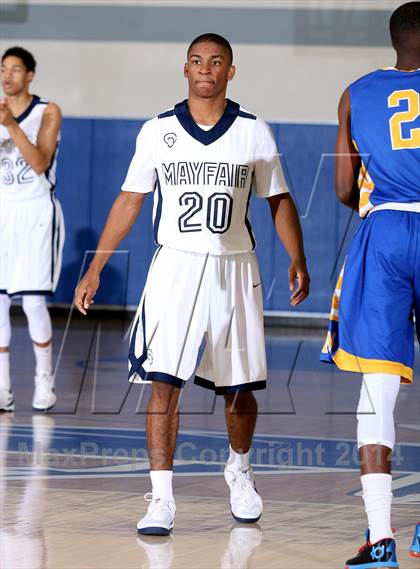 Thumbnail 3 in Muir vs. Mayfair (Cavalier Classic) photogallery.