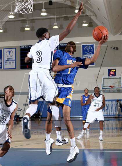 Thumbnail 3 in Muir vs. Mayfair (Cavalier Classic) photogallery.