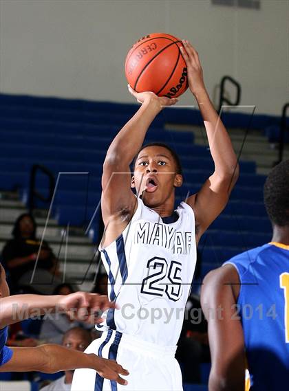 Thumbnail 2 in Muir vs. Mayfair (Cavalier Classic) photogallery.