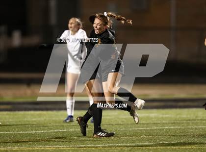 Thumbnail 1 in Catalina Foothills vs. Salpointe Catholic (AIA 4A Final)  photogallery.