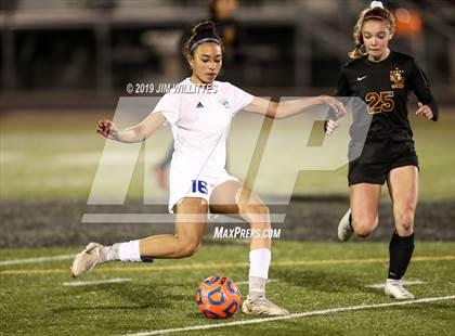 Thumbnail 1 in Catalina Foothills vs. Salpointe Catholic (AIA 4A Final)  photogallery.