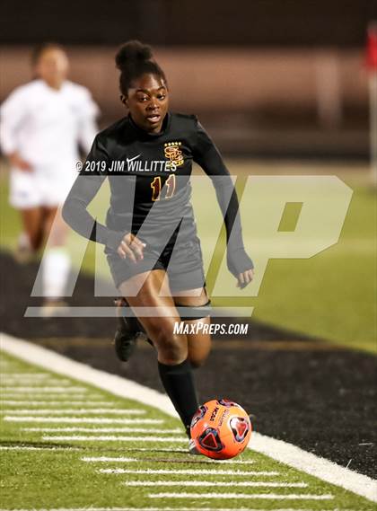 Thumbnail 2 in Catalina Foothills vs. Salpointe Catholic (AIA 4A Final)  photogallery.