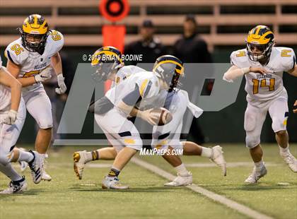 Thumbnail 3 in Bellevue vs Eastside Catholic (WIAA 3A Quarterfinal) photogallery.