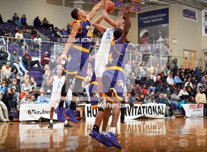Thumbnail 3 in Panther Creek vs. Word of God Christian Academy (John Wall Holiday Invitational) photogallery.