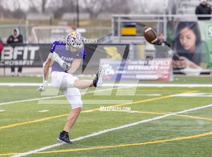 Thumbnail 3 in Hannibal vs. Kearney (MSHSAA Class 4 Final) photogallery.