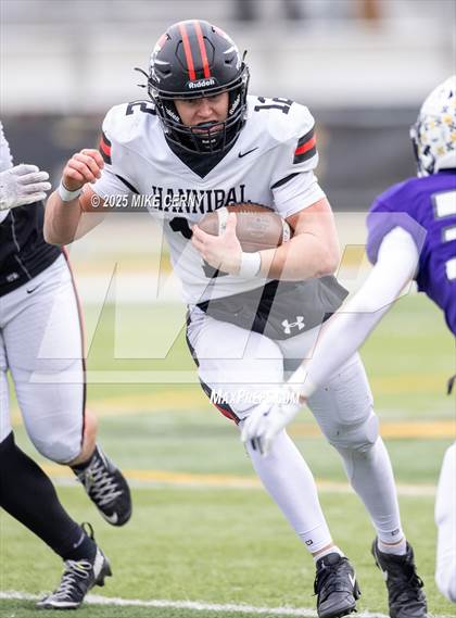 Thumbnail 3 in Hannibal vs. Kearney (MSHSAA Class 4 Final) photogallery.