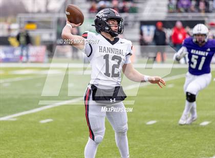 Thumbnail 1 in Hannibal vs. Kearney (MSHSAA Class 4 Final) photogallery.