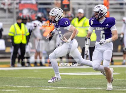 Thumbnail 1 in Hannibal vs. Kearney (MSHSAA Class 4 Final) photogallery.