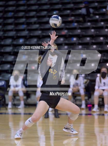 Thumbnail 3 in Midlothian vs Forney Playoff 5A Bi-District photogallery.
