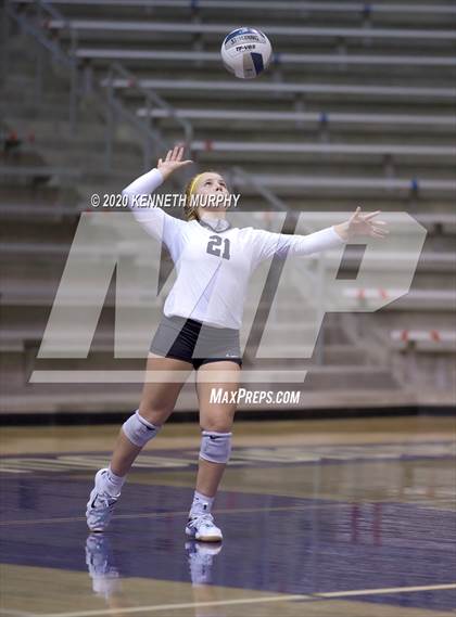 Thumbnail 3 in Midlothian vs Forney Playoff 5A Bi-District photogallery.