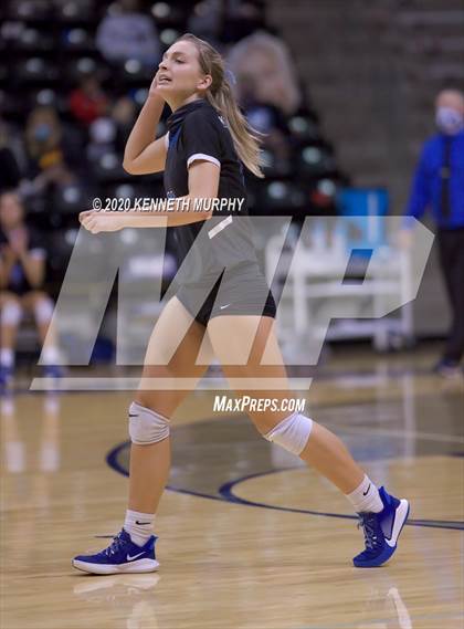 Thumbnail 3 in Midlothian vs Forney Playoff 5A Bi-District photogallery.