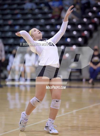Thumbnail 3 in Midlothian vs Forney Playoff 5A Bi-District photogallery.