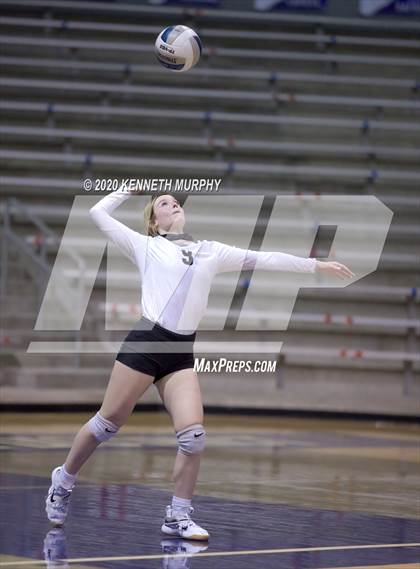 Thumbnail 1 in Midlothian vs Forney Playoff 5A Bi-District photogallery.