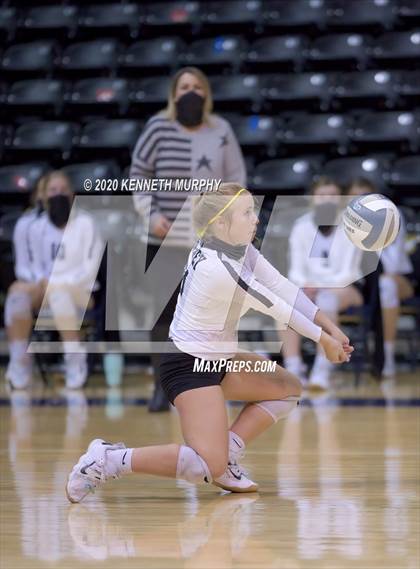 Thumbnail 2 in Midlothian vs Forney Playoff 5A Bi-District photogallery.