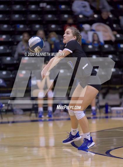 Thumbnail 2 in Midlothian vs Forney Playoff 5A Bi-District photogallery.