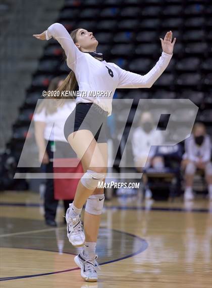 Thumbnail 1 in Midlothian vs Forney Playoff 5A Bi-District photogallery.