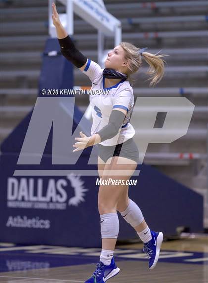 Thumbnail 2 in Midlothian vs Forney Playoff 5A Bi-District photogallery.